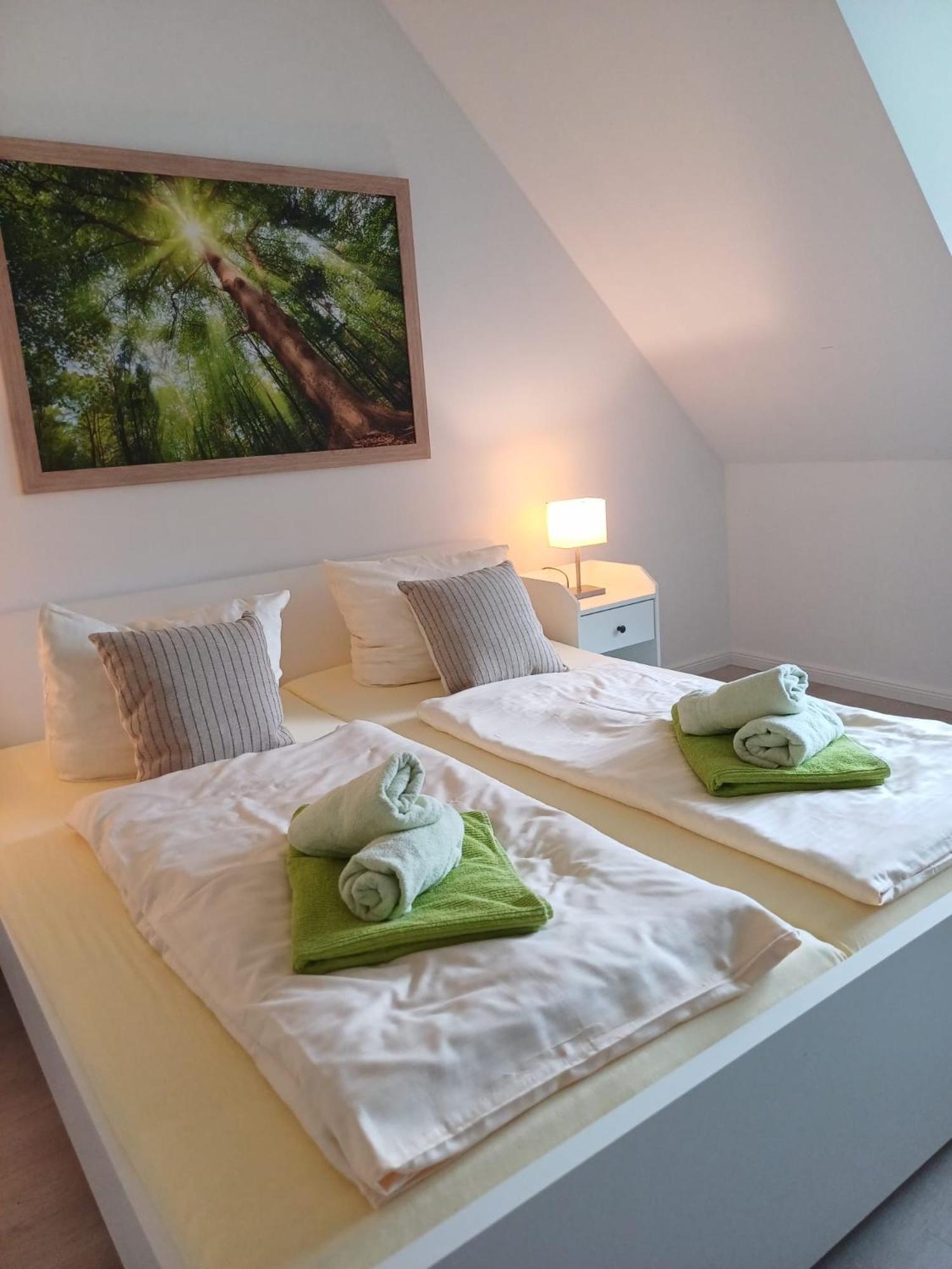 Landhaus Tewel Hotel Mit Restaurant Buitenkant foto